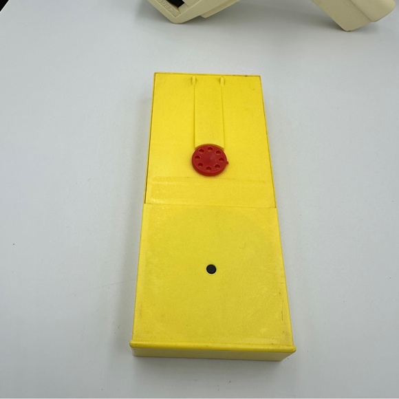 Vintage Fisher Price Movie Viewer #460 with Dumbo Cartridge -  Works - Fair Cond - Picture 8 of 10